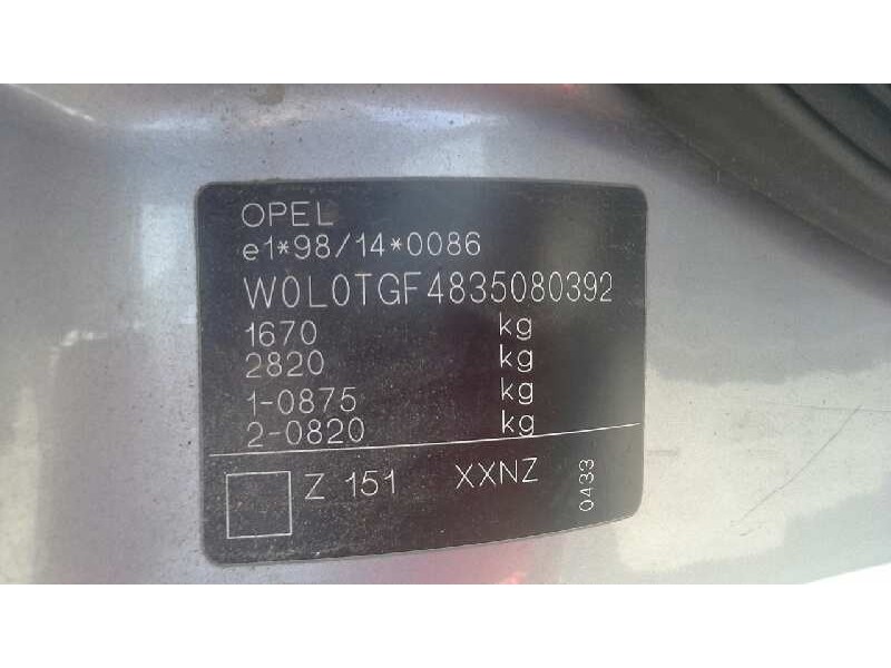 opel astra g berlina del año 2002