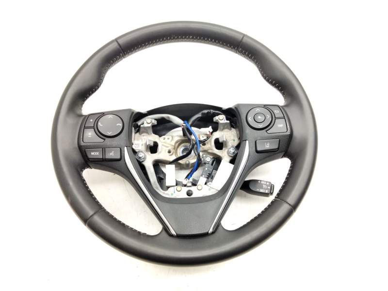 Recambio de volante para toyota auris (_e18_) 1.3 (nre180_) referencia OEM IAM   