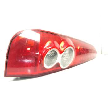Recambio de piloto trasero derecho para ford fiesta v (jh_, jd_) 1.4 16v referencia OEM IAM E410877  