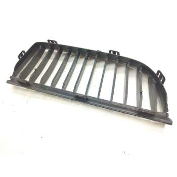 Recambio de rejilla paragolpes izquierda para bmw 3 (e90) 320 d referencia OEM IAM 22405910  