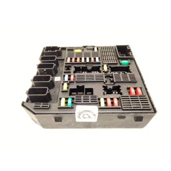 Recambio de caja reles para renault grand scénic iii (jz0/1_) 1.5 dci referencia OEM IAM 284B67924R  