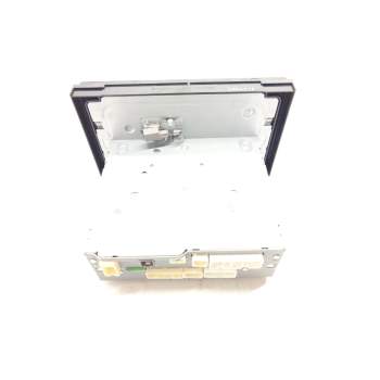 Recambio de sistema audio / radio cd para toyota auris (_e18_) 1.3 (nre180_) referencia OEM IAM 8614002360  