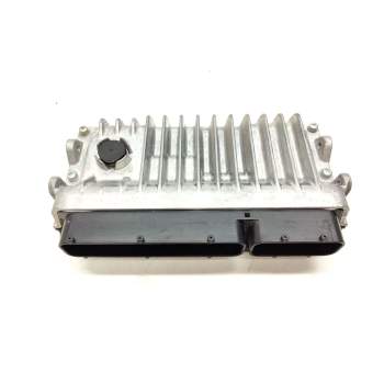 Recambio de centralita motor uce para toyota auris (_e18_) 1.3 (nre180_) referencia OEM IAM 8966602810  