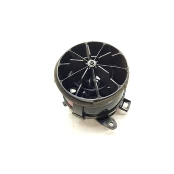 Recambio de aireador izquierdo para toyota auris (_e18_) 1.3 (nre180_) referencia OEM IAM 5556862280  