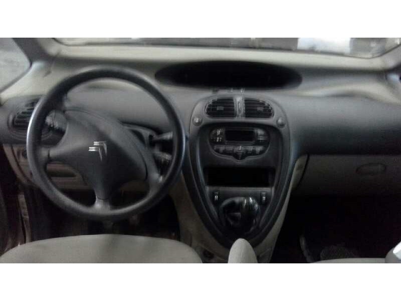 citroen xsara picasso del año 2003