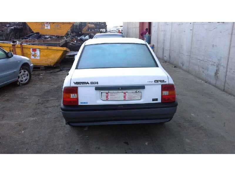opel vectra a del año 1992