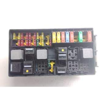 Recambio de caja fusibles para ford tourneo connect (tc7) familiar referencia OEM IAM TTPGAB31064  