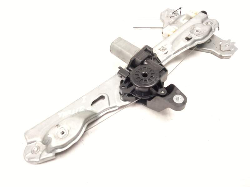 Recambio de elevalunas trasero izquierdo para nissan pulsar hatchback (c13) 1.2 dig-t referencia OEM IAM 827013ZL0A  