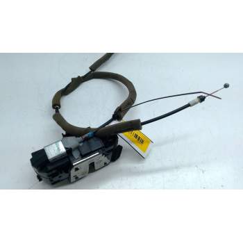 CERRADURA PUERTA TRASERA IZQUIERDA 825003ZL0A 