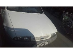 ford fiesta berlina del año 1998 2