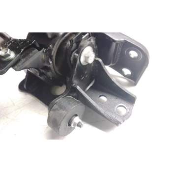 Recambio de soporte caja cambios izquierdo para toyota auris hybrid active referencia OEM IAM   