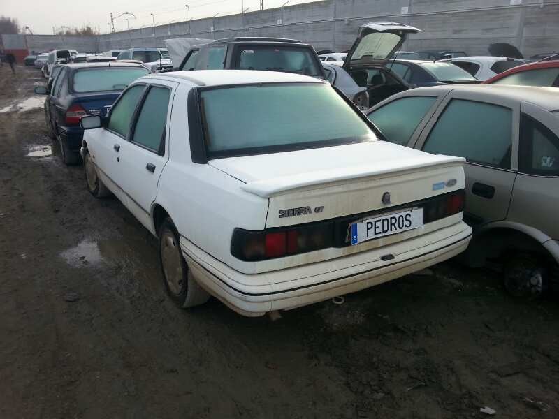 ford sierra berlina del año 1992