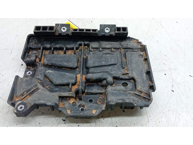 Recambio de soporte bateria para kia proceed combi van (cd) 1.4 t-gdi referencia OEM IAM 37150J700  
