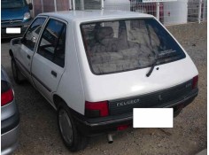 peugeot 205 berlina del año 1992 2