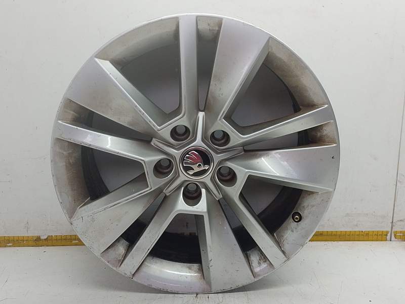 Recambio de llanta aluminio para skoda karoq (nu7, nd7) 1.5 tsi referencia OEM IAM 57A601025J  