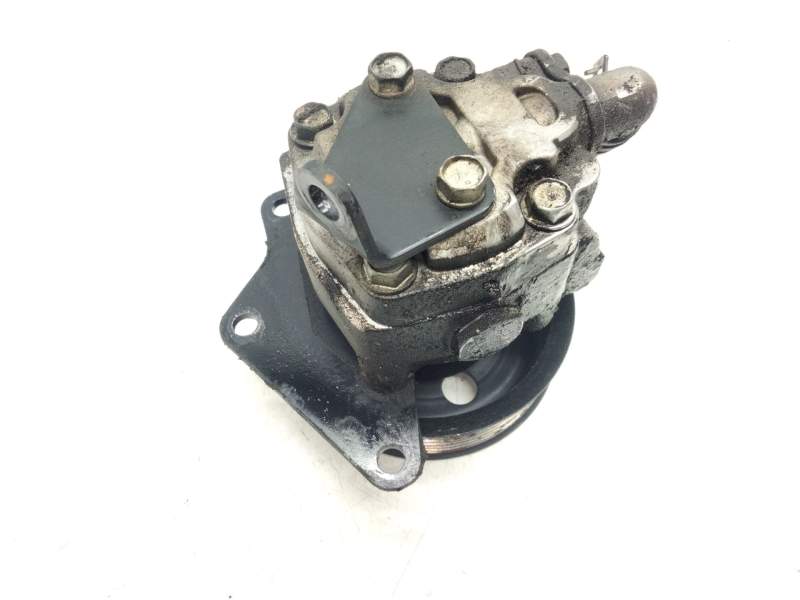Recambio de bomba direccion para land rover discovery v6 td hse referencia OEM IAM 7H223A696AB  