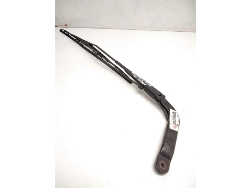 Recambio de brazo limpia delantero derecho para renault premium 420 referencia OEM IAM   