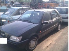 ford fiesta berlina del año 1995 2