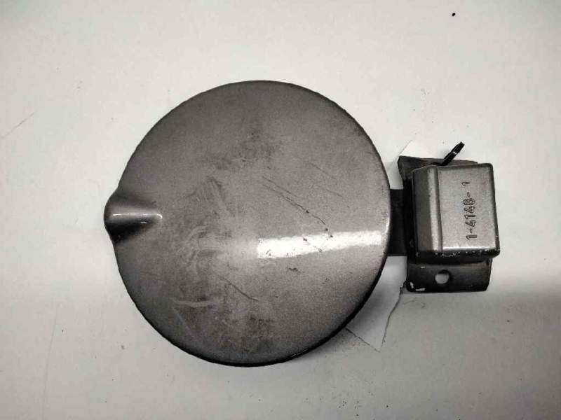 Recambio de tapa exterior combustible para opel kadett e cabriolet / combo referencia OEM IAM 1307675  