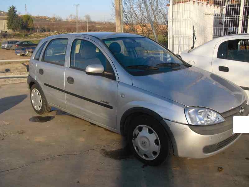 opel corsa c del año 2001