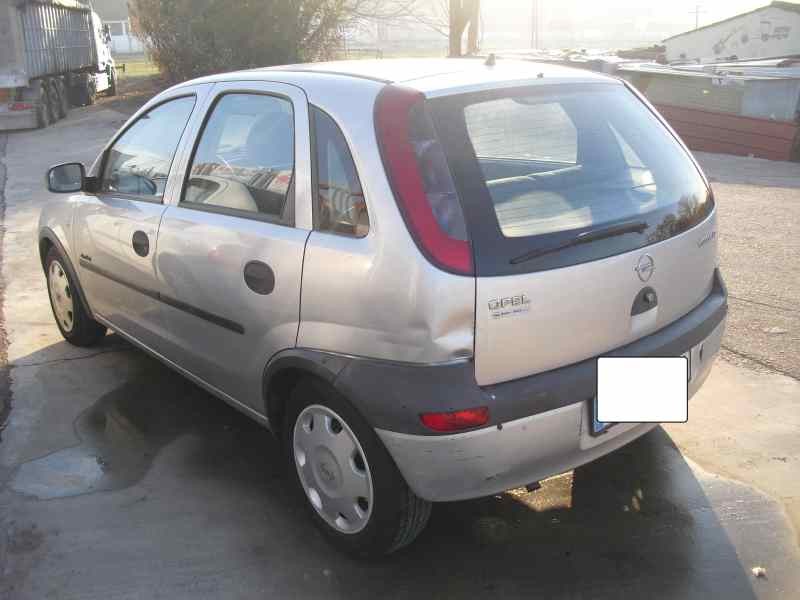opel corsa c del año 2001
