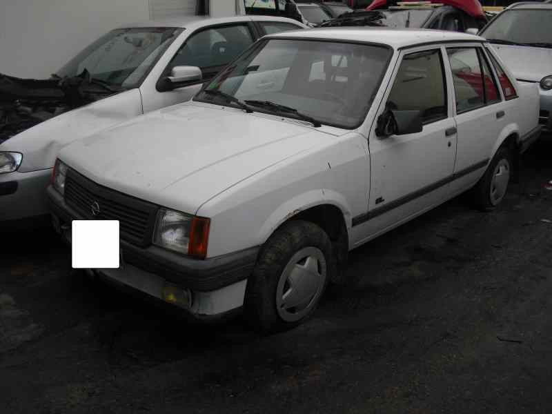 opel corsa a del año 1988