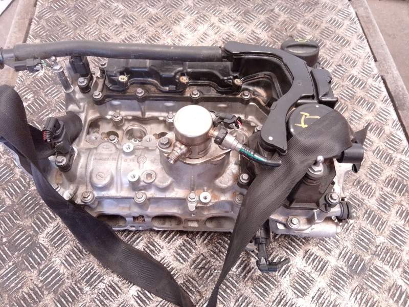 Recambio de culata para peugeot referencia OEM IAM 9811346480  