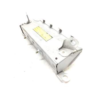 Recambio de airbaig delantero izquierdo de pies para toyota auris referencia OEM IAM 0589P1000297  
