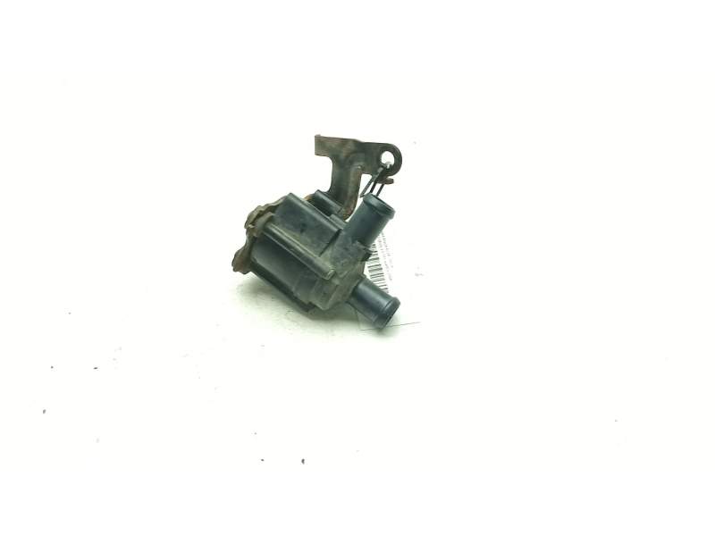 Recambio de bomba agua electrica para audi tt (8j3) 2.0 tdi quattro referencia OEM IAM 5Q0965561B  