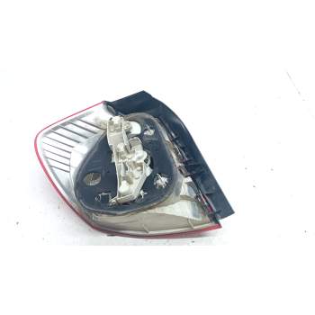 Recambio de piloto trasero derecho para bmw 1 (e81) 118 d referencia OEM IAM 63217164956  