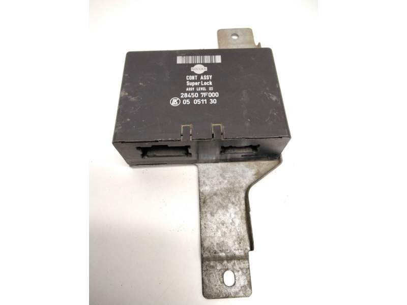 Recambio de centralita cierre para nissan terrano ii (r20) 2.7 tdi 4wd referencia OEM IAM 284507F000 05051130 LK