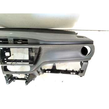 Recambio de salpicadero para toyota auris referencia OEM IAM   