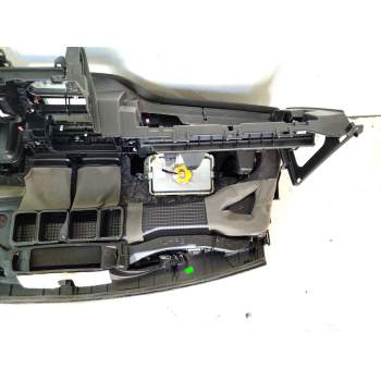 Recambio de salpicadero para toyota auris referencia OEM IAM   