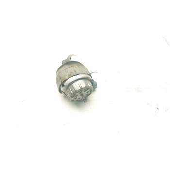 SOPORTE MOTOR DERECHO INFERIOR 1094498620 