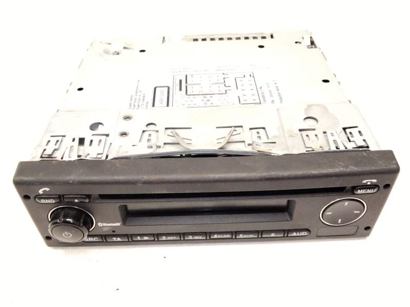 Recambio de sistema audio / radio cd para iveco daily vi furgoneta 33s11, 35s11, 35c11 referencia OEM IAM 762000098  