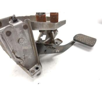 Recambio de pedal freno para nissan pulsar hatchback (c13) 1.2 dig-t referencia OEM IAM 465013RA2B  