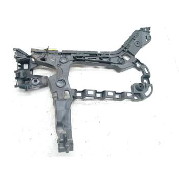 SOPORTE PARAGOLPES TRASERO DERECHO 3G0807394 