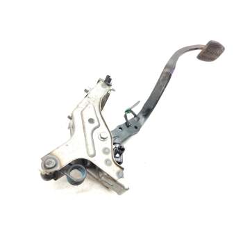 Recambio de pedal embrague para toyota auris referencia OEM IAM   