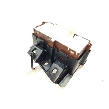 Recambio de pulsador esp para toyota auris referencia OEM IAM 5881302120  
