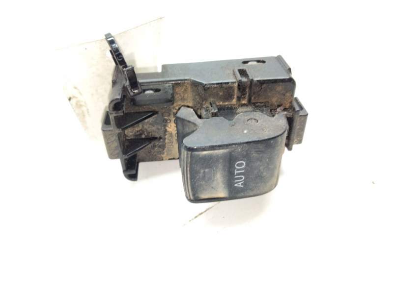 Recambio de mando elevalunas trasero derecho para toyota auris touring sports (e18) hybrid active referencia OEM IAM 192801  