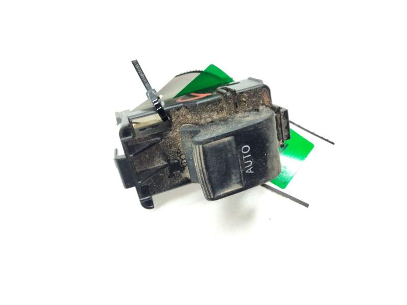 Recambio de mando elevalunas delantero derecho para toyota auris touring sports (e18) hybrid active referencia OEM IAM 192801  