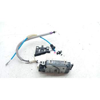 CERRADURA PUERTA TRASERA IZQUIERDA A2040085999 