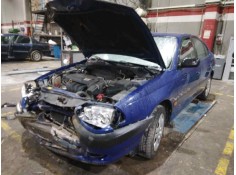 toyota avensis berlina (t 22) del año 2001