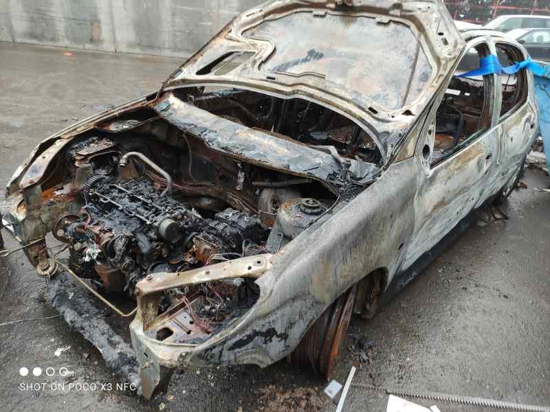 peugeot 206 berlina del año 2004