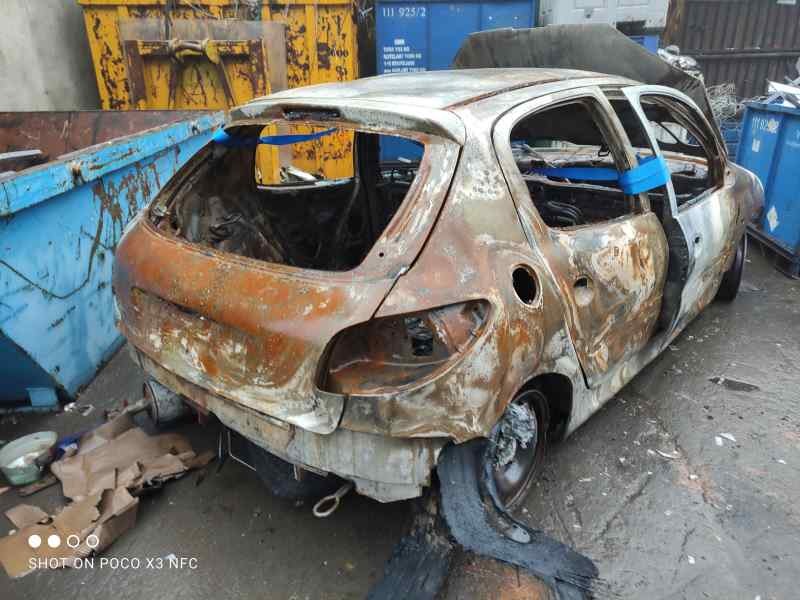 peugeot 206 berlina del año 2004