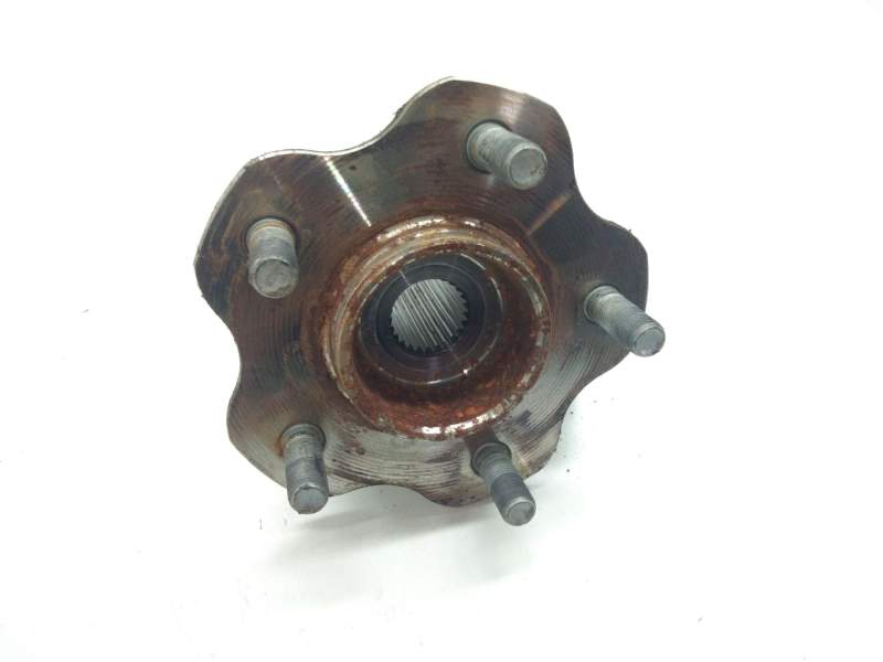 Recambio de buje trasero izquierdo para nissan qashqai (j10) 2.0 dci turbodiesel cat referencia OEM IAM   