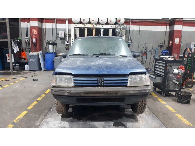 peugeot 205 berlina del año 1998