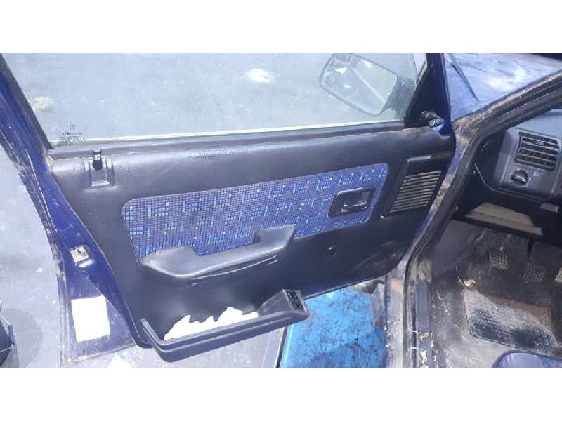 peugeot 205 berlina del año 1998