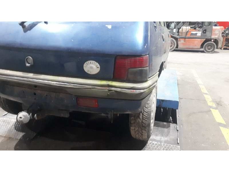 peugeot 205 berlina del año 1998