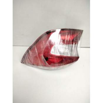 Recambio de piloto trasero derecho para ford ka+ essential referencia OEM IAM E4B513404AF  